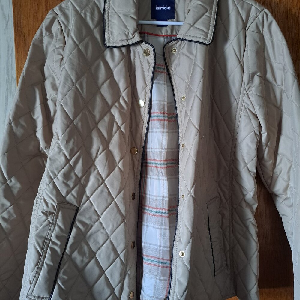 Basic Editions casual minimalist spring jacket